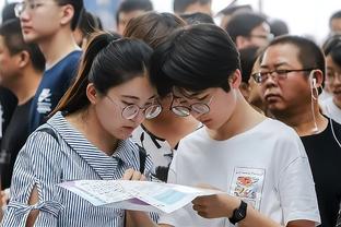 韩媒：中国足球遭羞辱，被首秀的塔吉克斯坦射门20脚，幸运打平